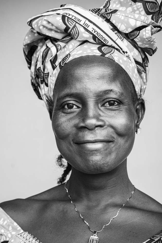 Portrait of a woman in a headwrap, Massatin