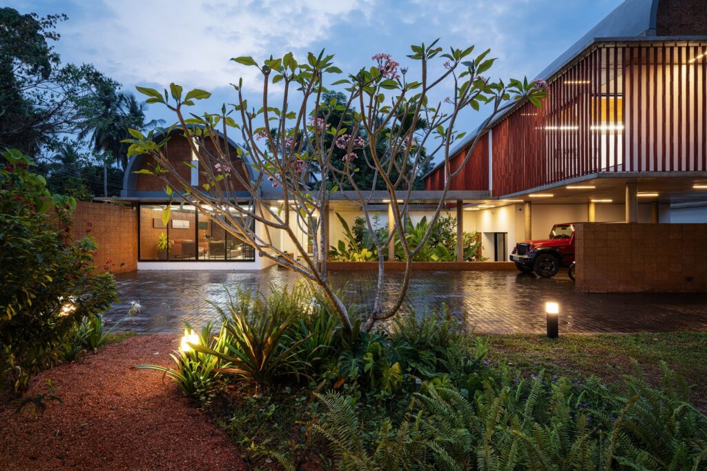 The house and its garden at dusk. Photo: Turtle Arts Photography